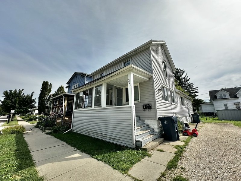 220 6th Street - Back property image