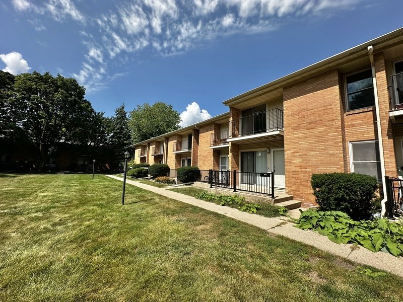 725 W 9th Ave property image
