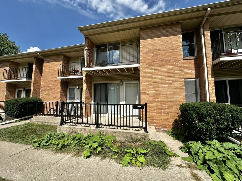 725 W 9th Ave property image