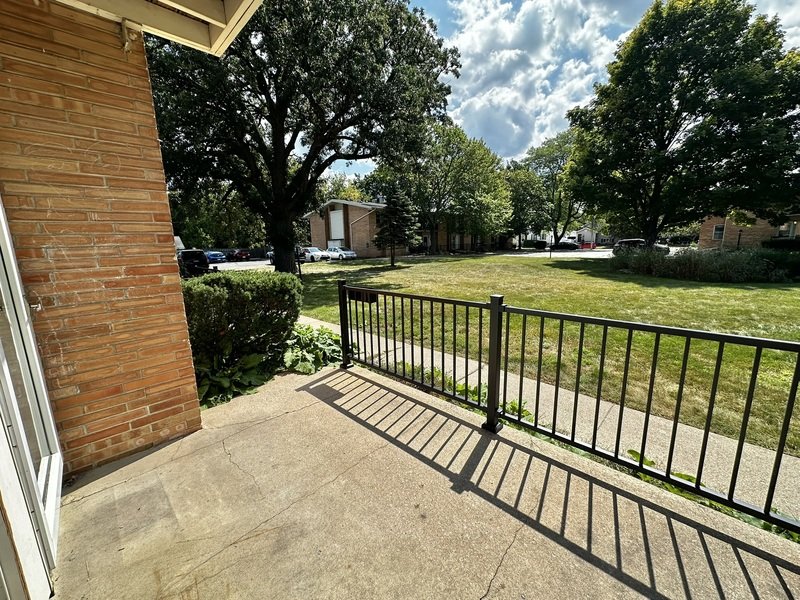 725 W 9th Ave property image