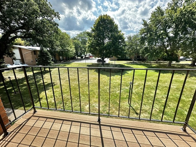 725 W 9th Ave property image