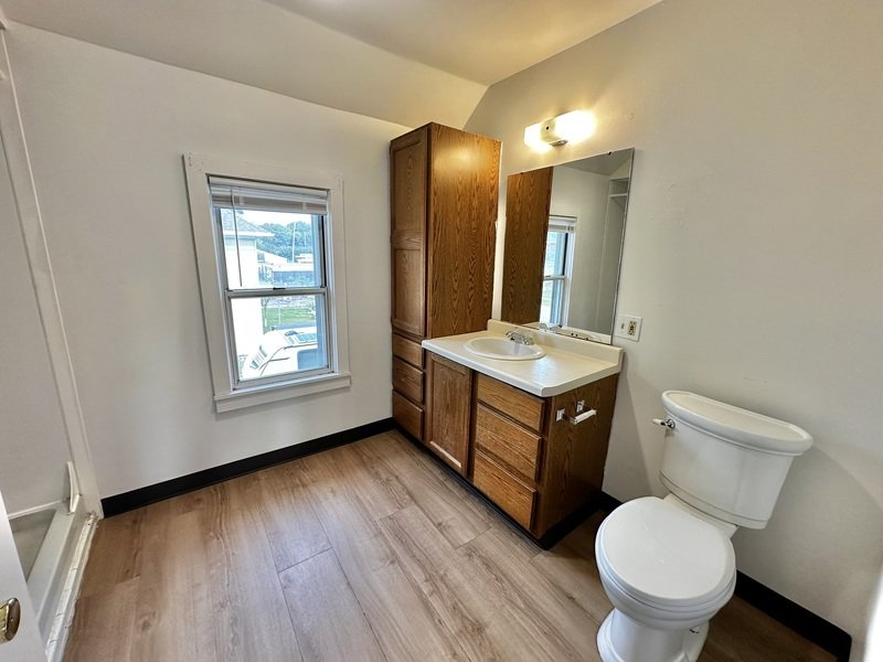 205 Walnut Street - Upper property image