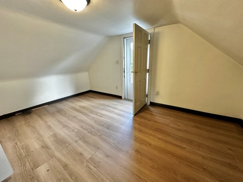205 Walnut Street - Upper property image