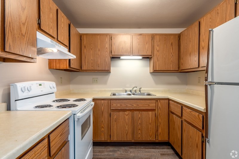 1721 Lenwood Avenue Unit 12 property image
