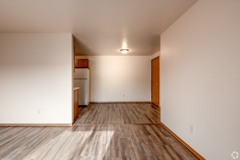 1721 Lenwood Avenue Unit 12 property image
