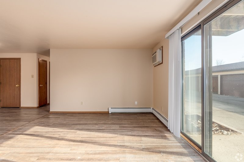 1721 Lenwood Avenue Unit 12 property image