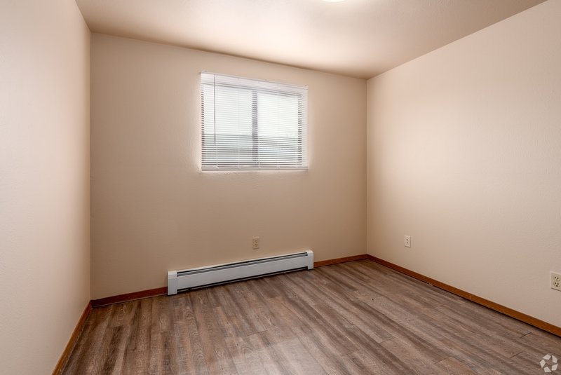 1721 Lenwood Avenue Unit 12 property image