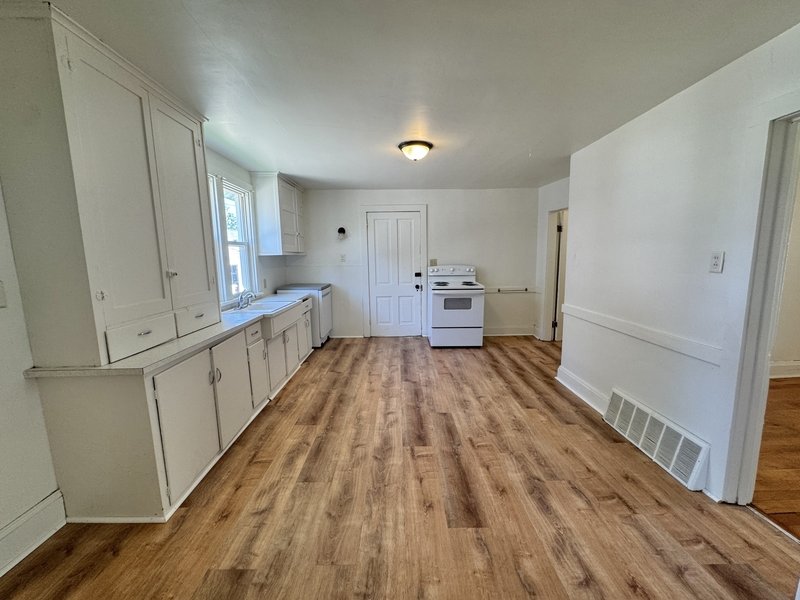 1119 Doty Street property image