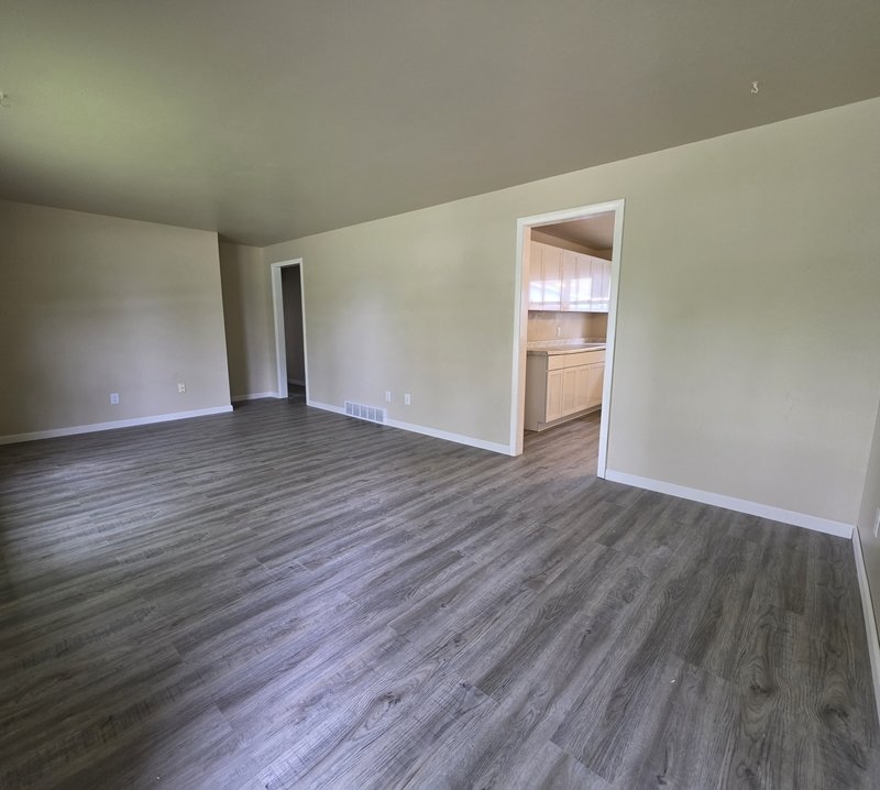 1216 Meadowview Drive property image