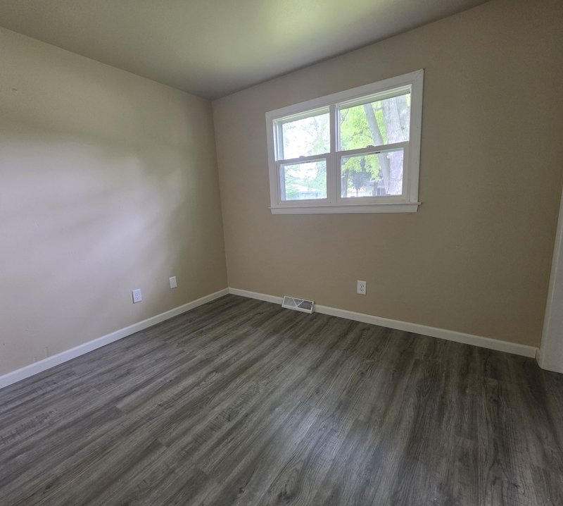 1216 Meadowview Drive property image