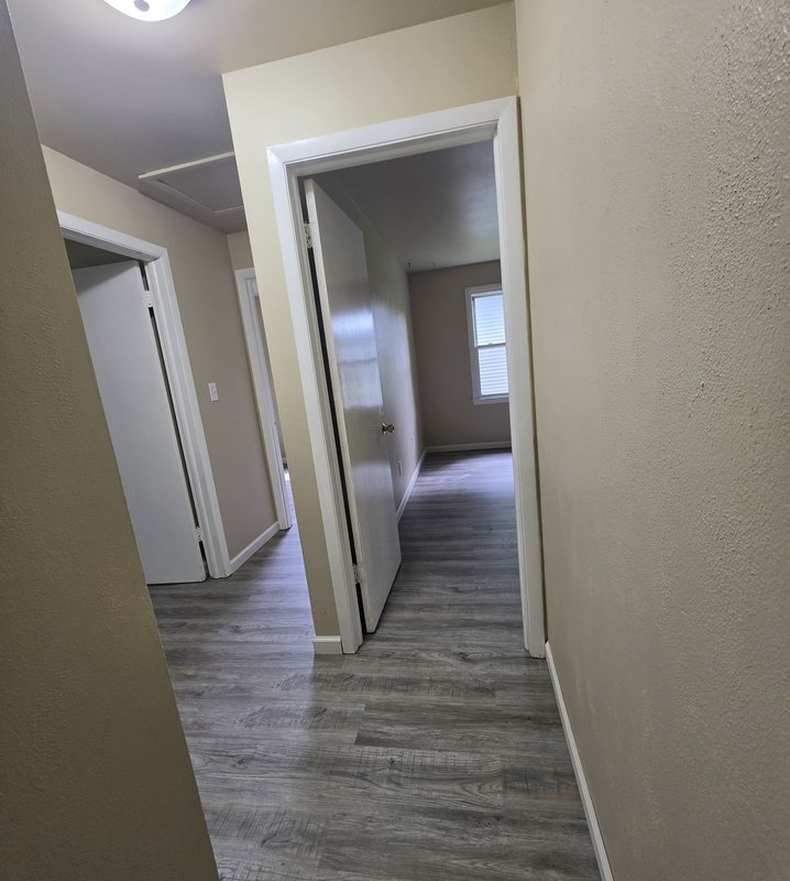 1216 Meadowview Drive property image