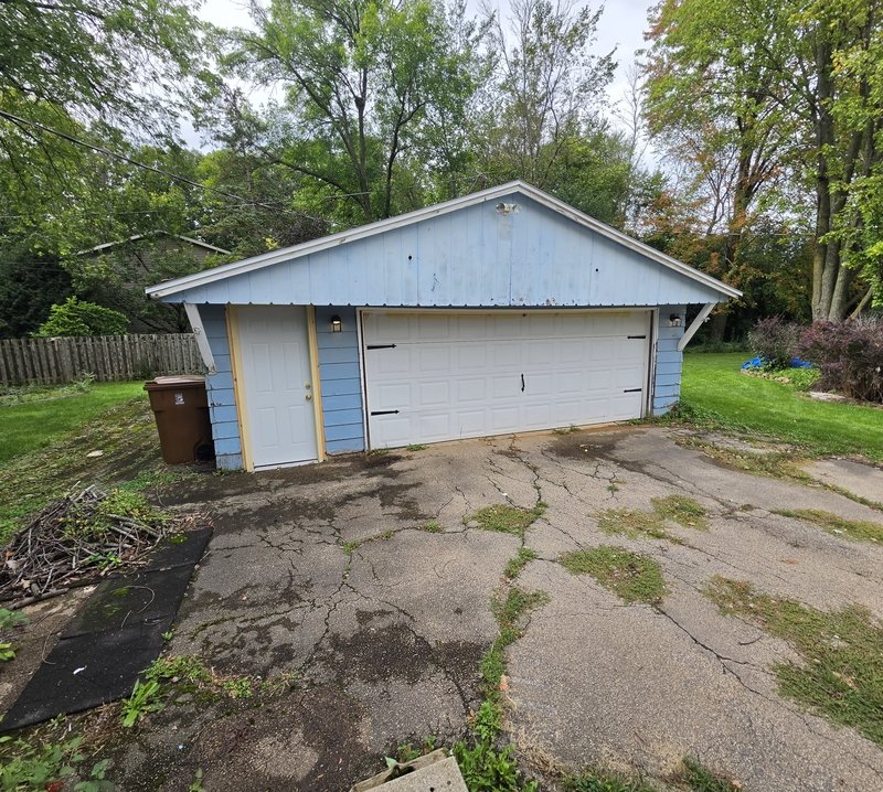 1216 Meadowview Drive property image