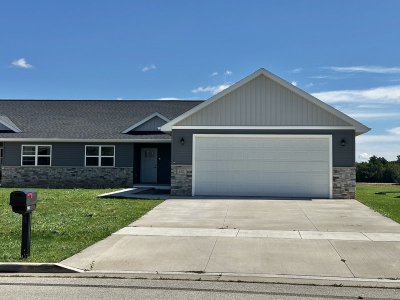 449-451 Longwood Lane - 449 property image