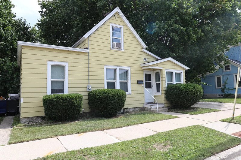 738 Broadway Street property image