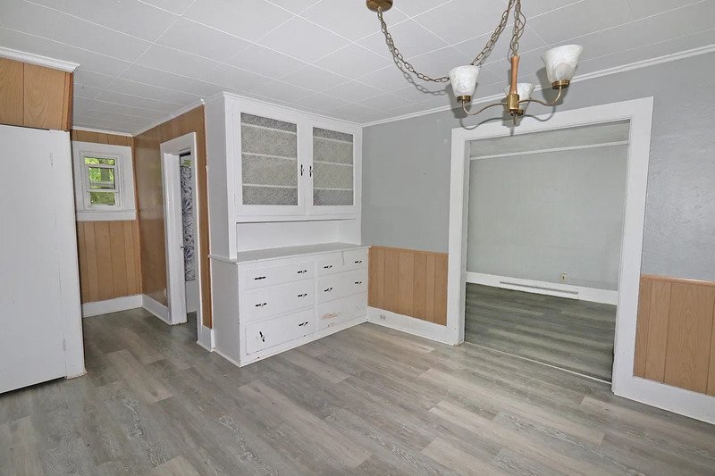 738 Broadway Street property image