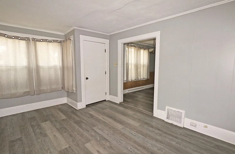 738 Broadway Street property image