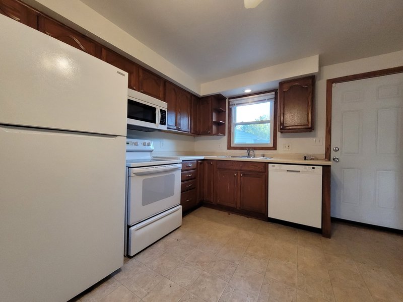 1118 Melrose Court property image