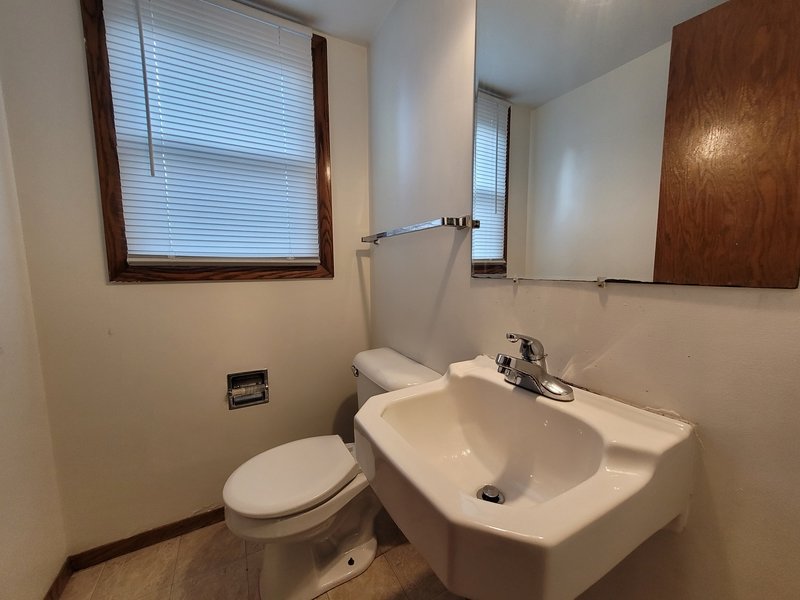 1118 Melrose Court property image
