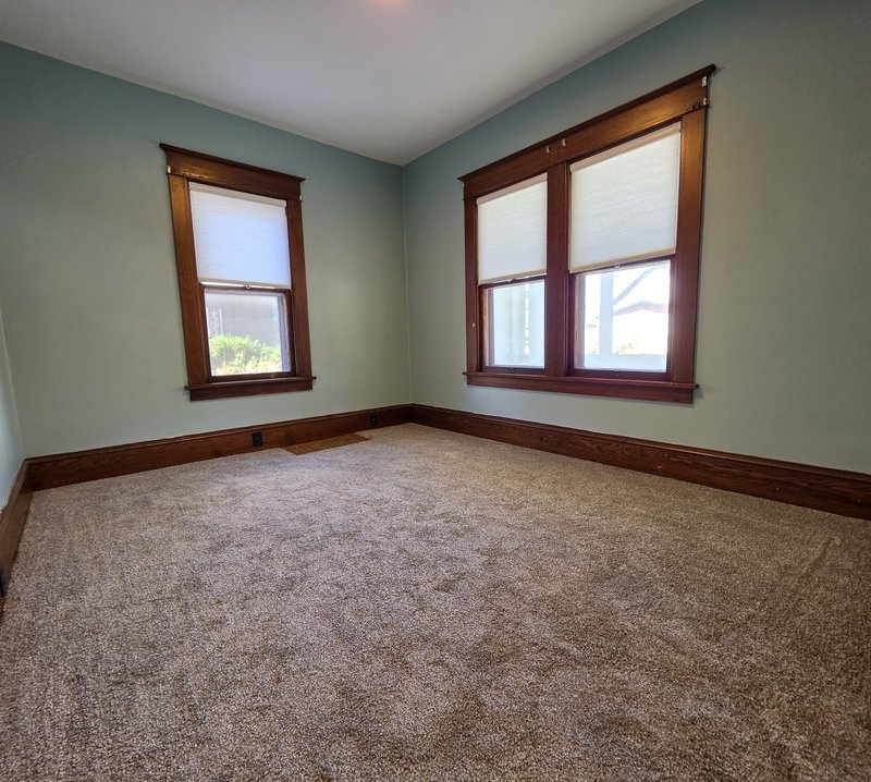 343 West 14th Avenue - 343 Lower property image