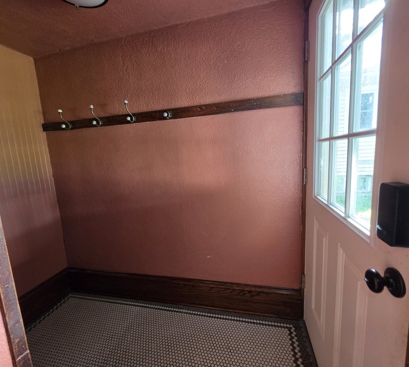 343 West 14th Avenue - 343 Lower property image