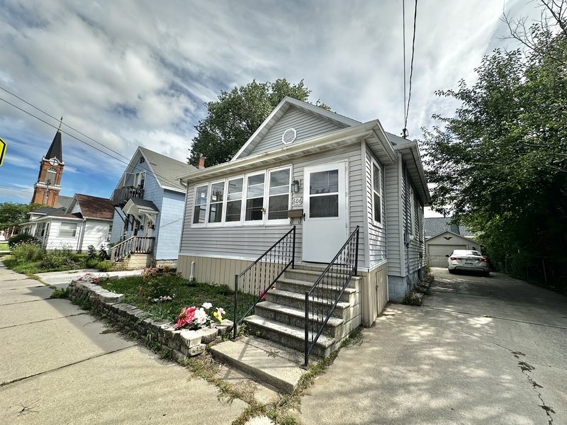 606 North Baird Street property image