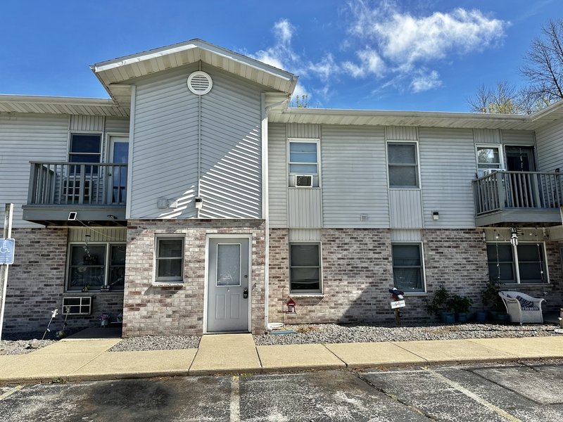 120-130 Memorial Drive - G property image
