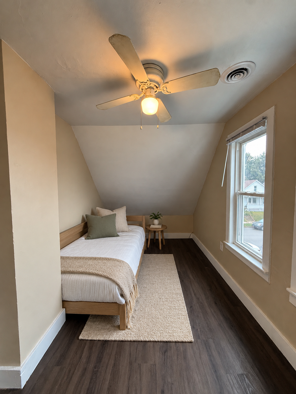 904 Swift Avenue - upper property image