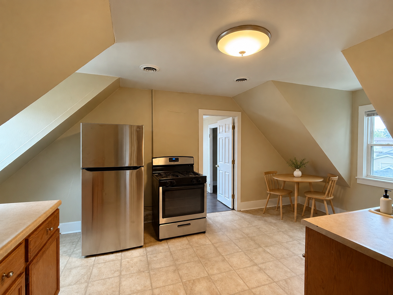 904 Swift Avenue - upper property image