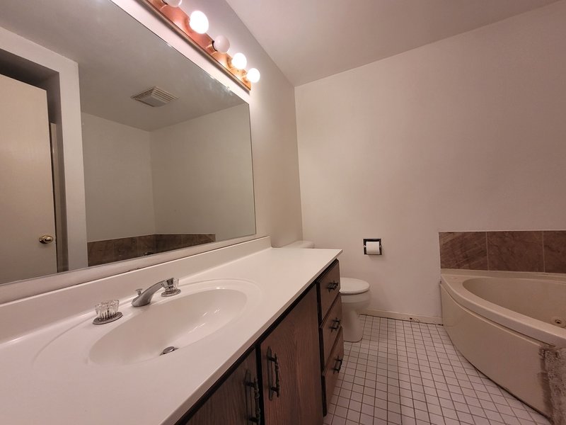 1401-1403 North Birchwood Avenue - 1401 property image