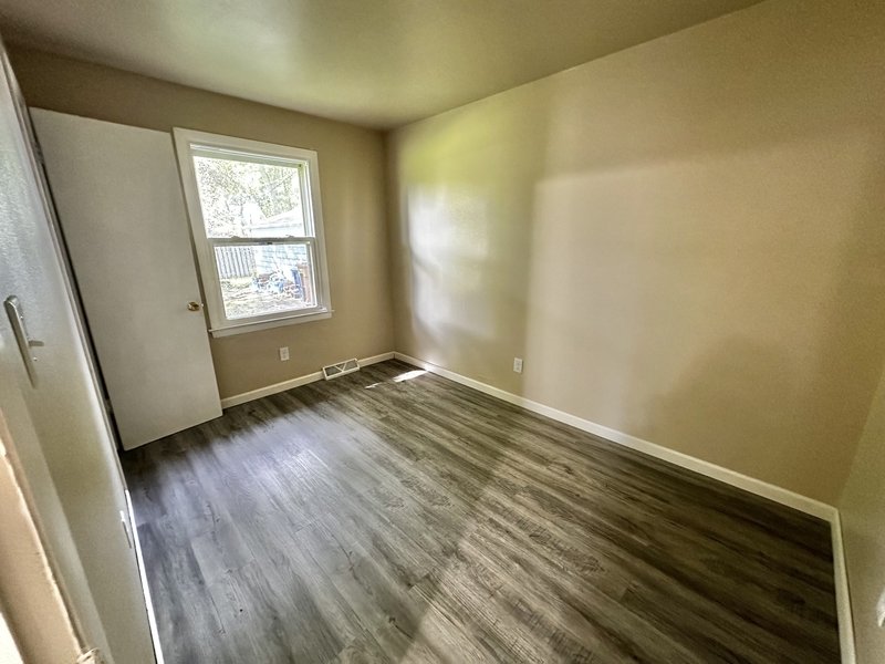 1216 Meadowview Drive property image