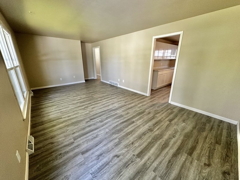 1216 Meadowview Drive property image