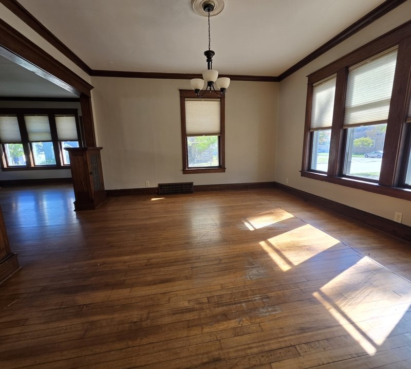 1009 North Oneida Street property image