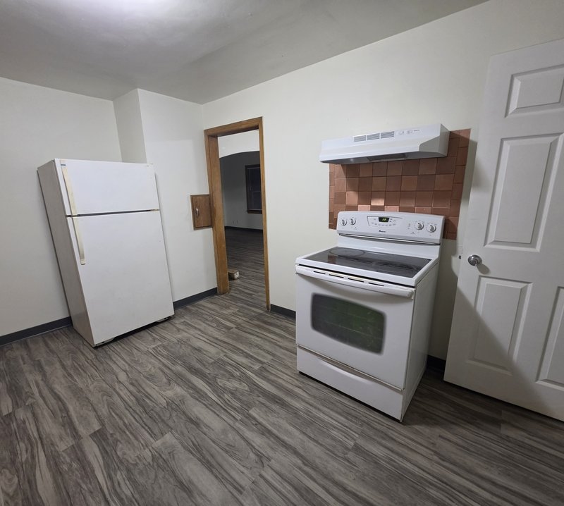 128 East Johnson Street property image