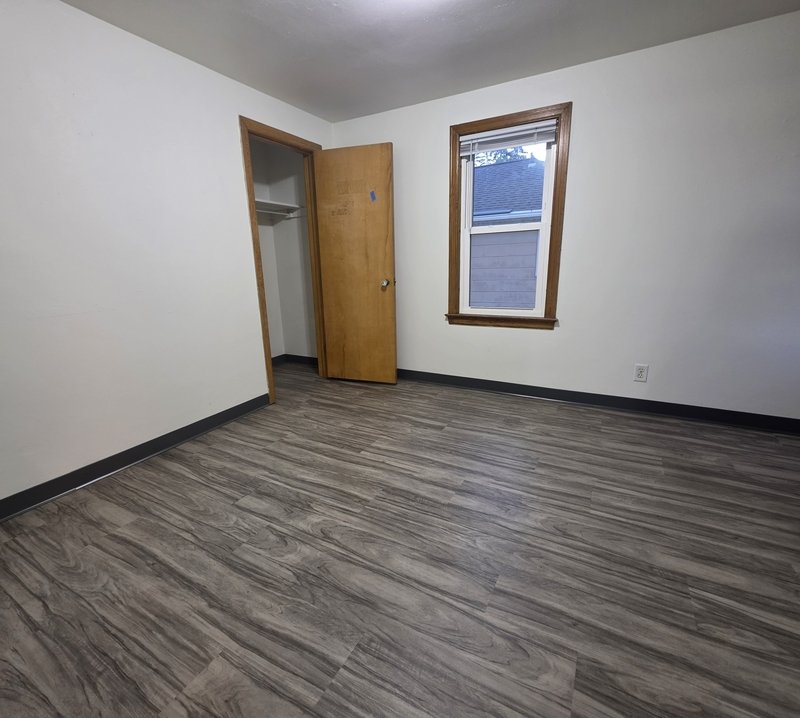 128 East Johnson Street property image