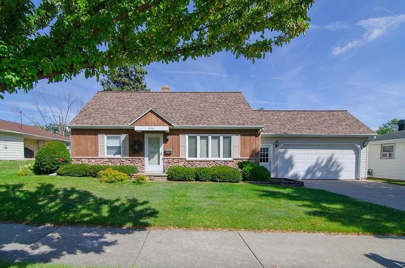 1266 Shadow Lane property image