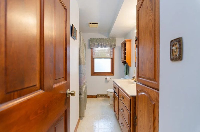 1266 Shadow Lane property image