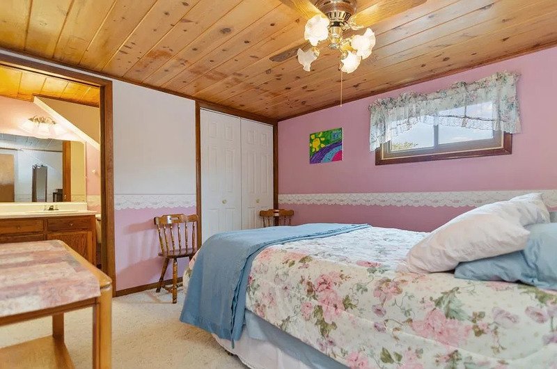 1266 Shadow Lane property image