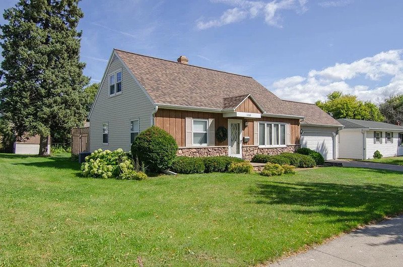 1266 Shadow Lane property image