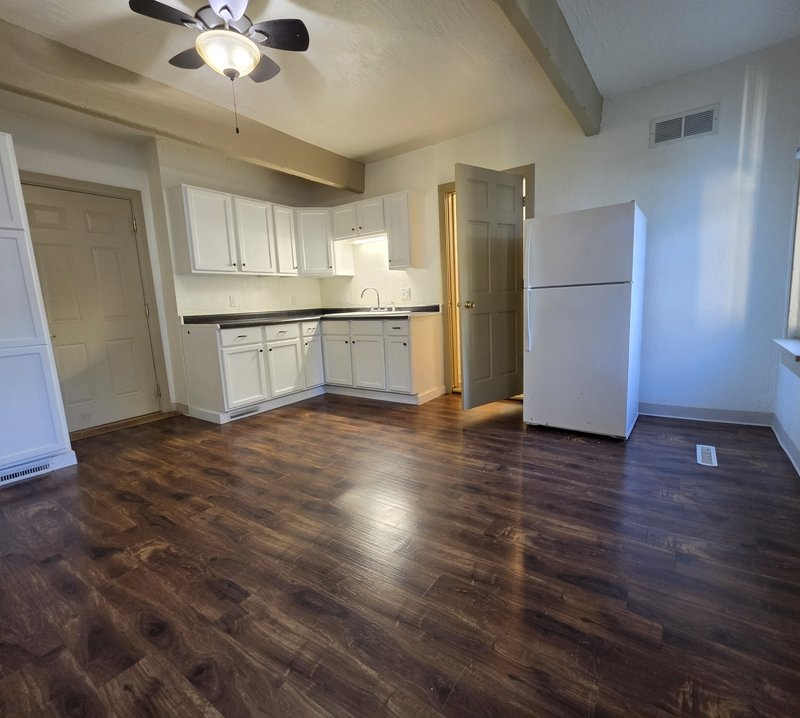 632 Bay Shore Drive - Lower property image