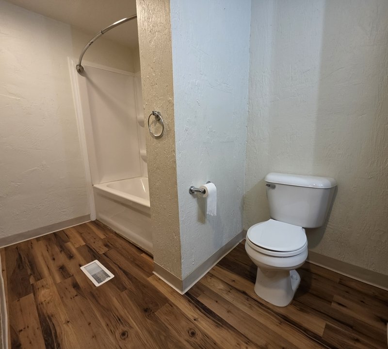 632 Bay Shore Drive - Lower property image