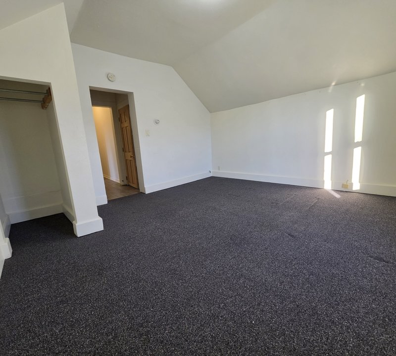 632 Bay Shore Drive - Upper property image