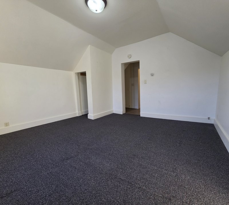 632 Bay Shore Drive - Upper property image