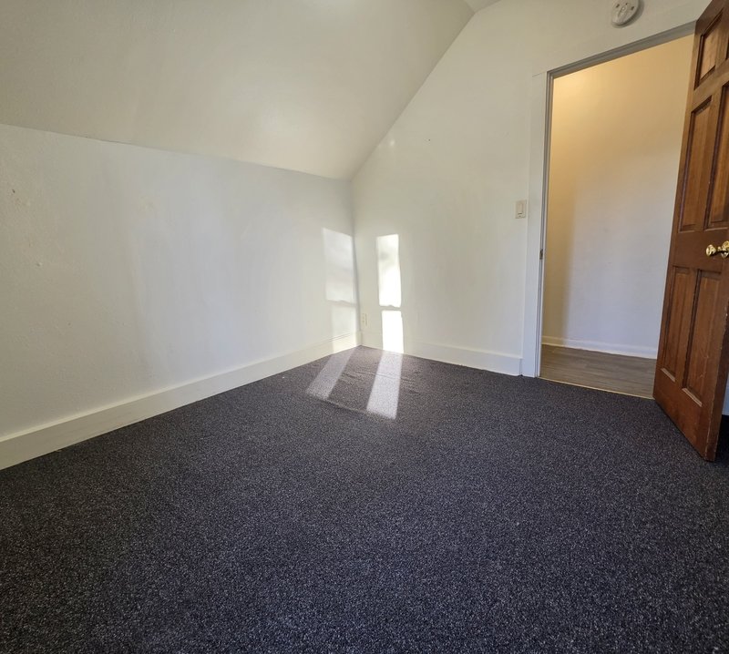 632 Bay Shore Drive - Upper property image