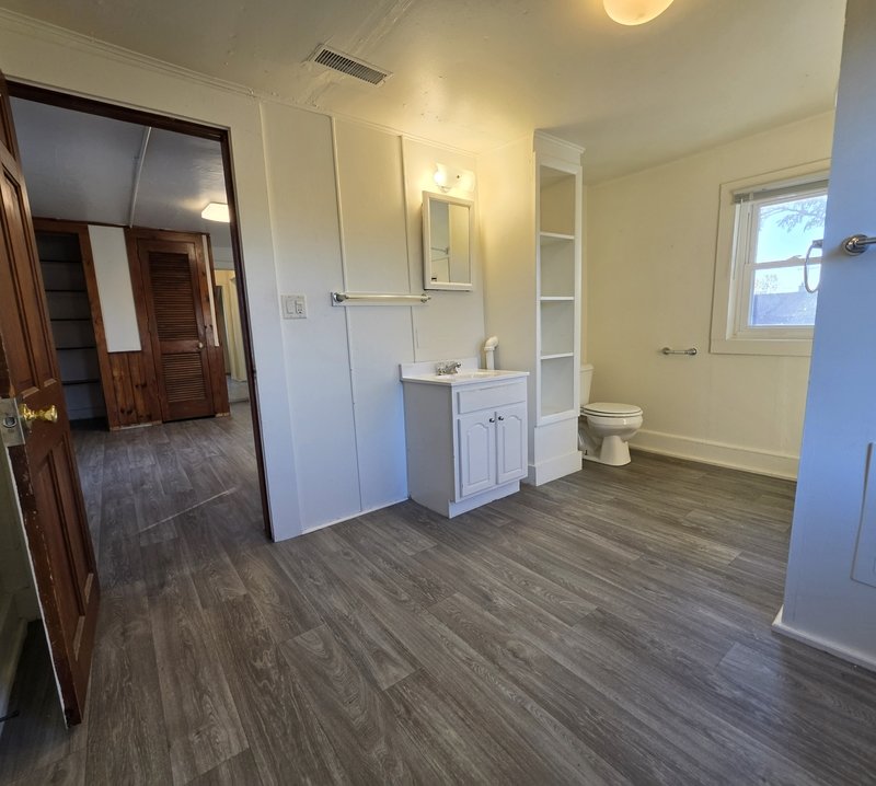 632 Bay Shore Drive - Upper property image
