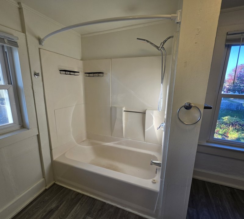 632 Bay Shore Drive - Upper property image