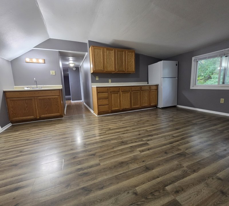 515 Jackson Street - Upper property image