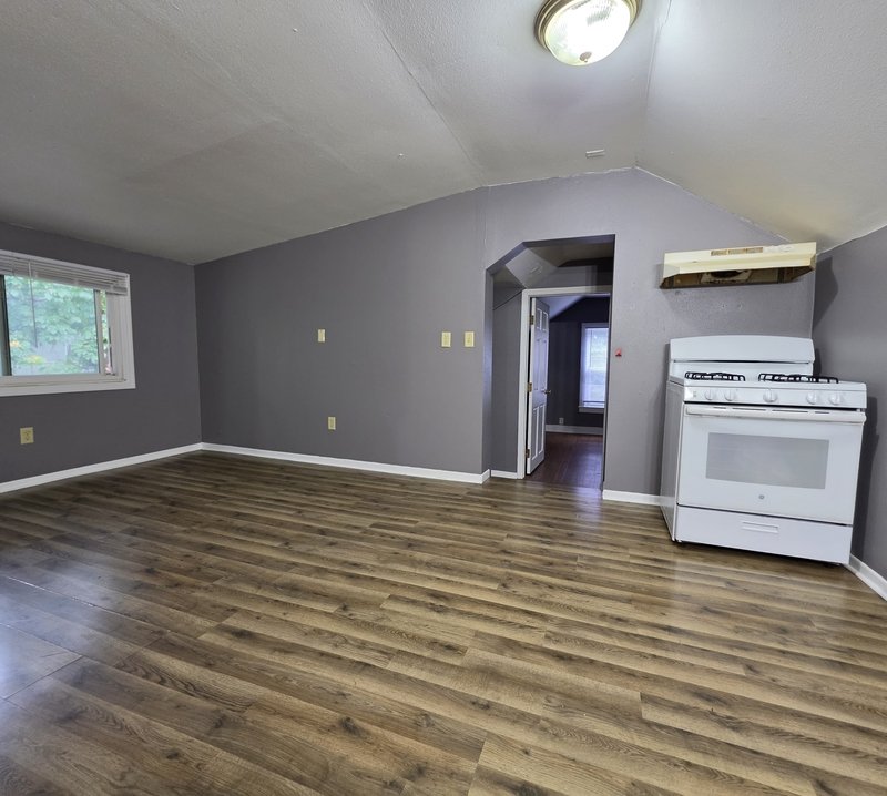 515 Jackson Street - Upper property image