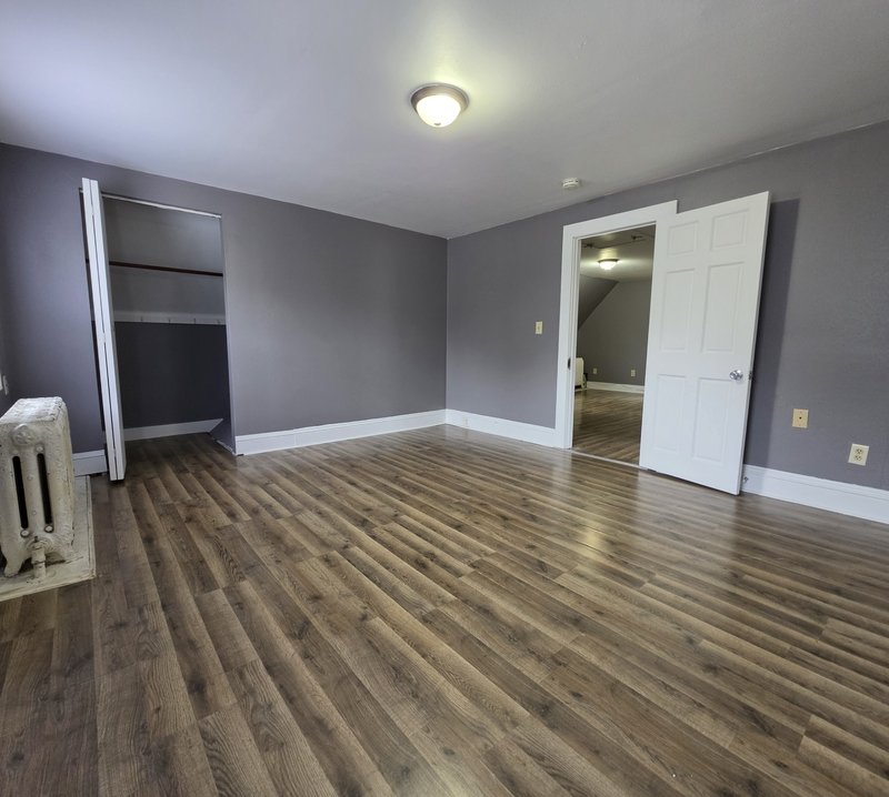 515 Jackson Street - Upper property image