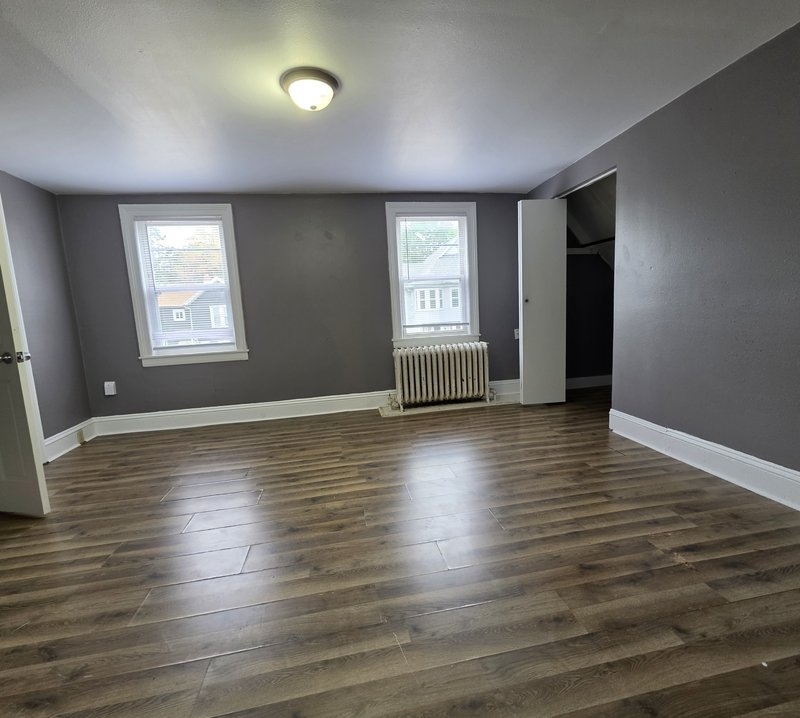 515 Jackson Street - Upper property image