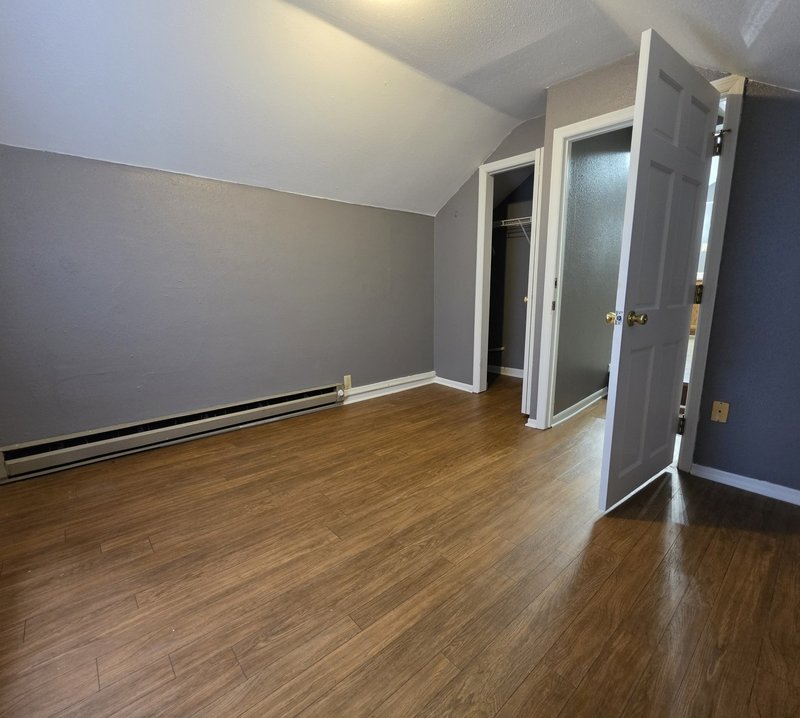 515 Jackson Street - Upper property image
